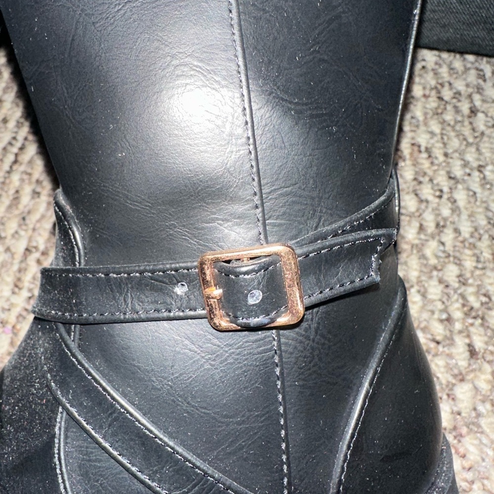 Children’s Place Black Riding Boots with Buckle Detail - Picture 6 of 7